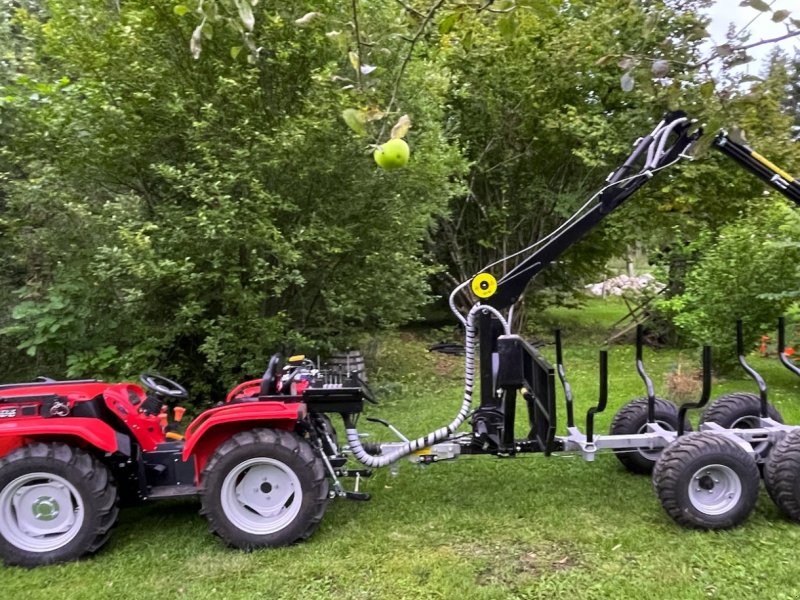 Rückewagen & Rückeanhänger Türe ait Antonio Carraro TN 5800 Traktor + Rückwegen, Gebrauchtmaschine içinde Neumarkt (resim 1)