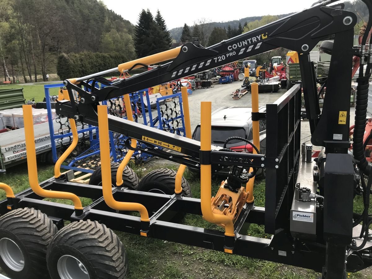 Rückewagen & Rückeanhänger van het type Country T110D + C720 Forstanhänger, Neumaschine in Kirchschlag (Foto 15)