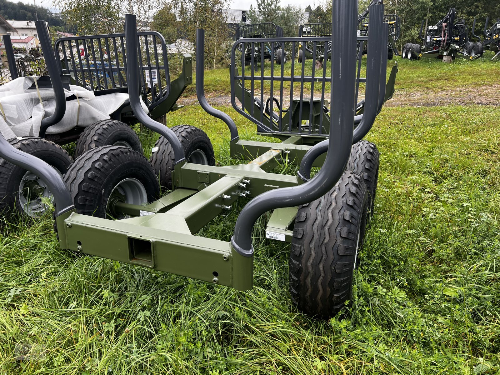 Rückewagen & Rückeanhänger tip Farma Rückewagen Farma T6, Neumaschine in Regen (Poză 6)