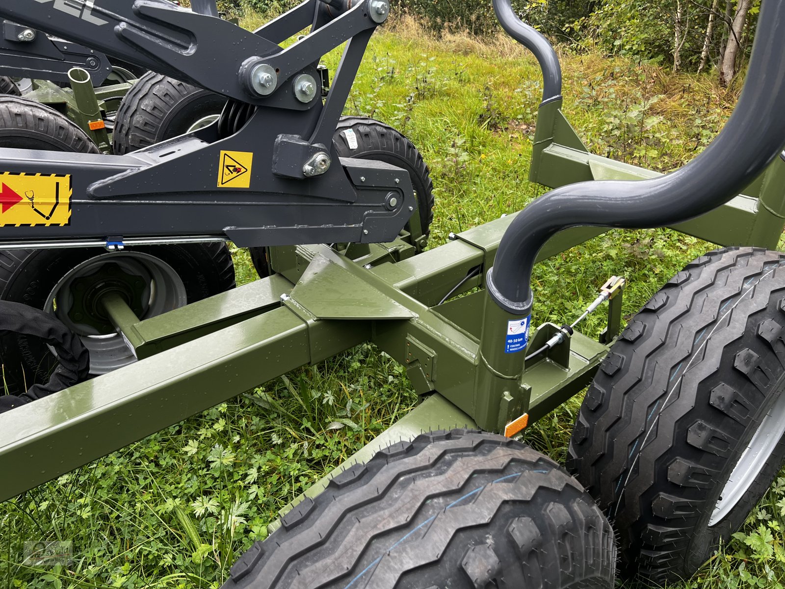 Rückewagen & Rückeanhänger del tipo Farma CT 5,0-6 AKTION, Neumaschine In Regen (Immagine 8)