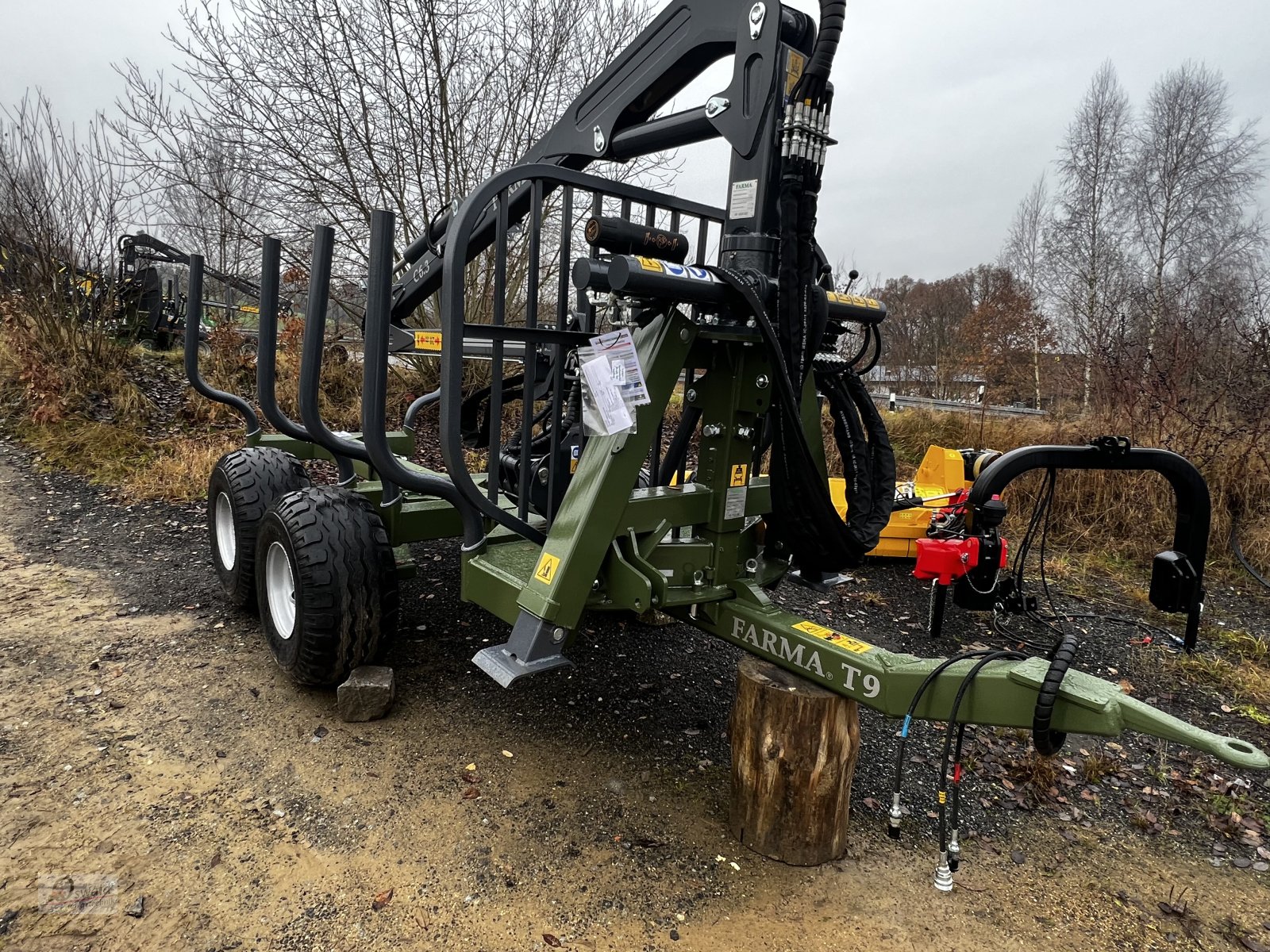 Rückewagen & Rückeanhänger van het type Farma CT 6,3-9, Neumaschine in Regen (Foto 1)