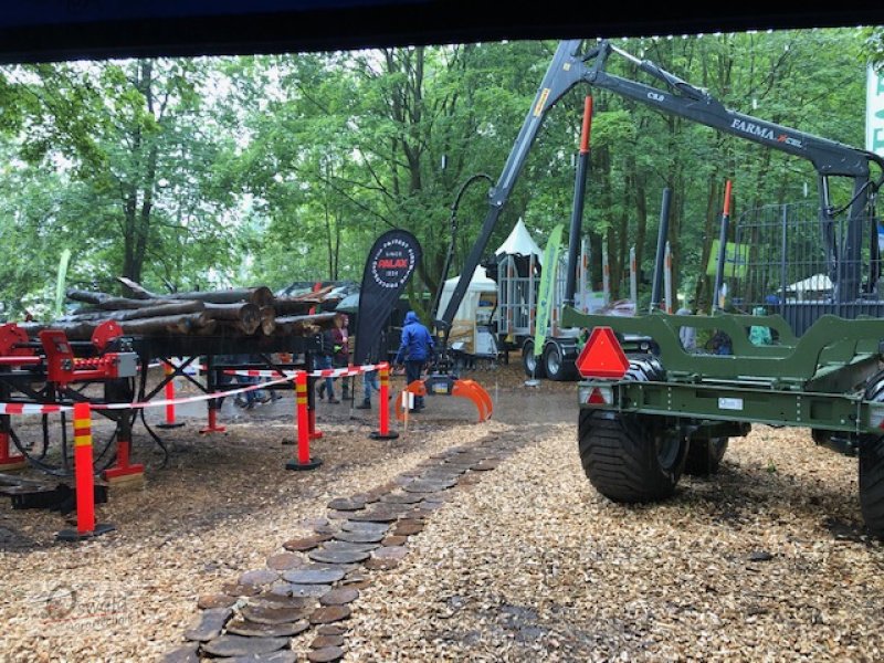 Rückewagen & Rückeanhänger del tipo Farma CT8,5-17, Neumaschine en Regen (Imagen 3)