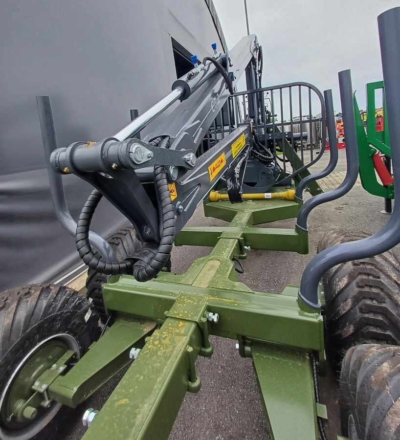 Rückewagen & Rückeanhänger del tipo Farma Forstanhänger T9, Neumaschine en Strem (Imagen 5)