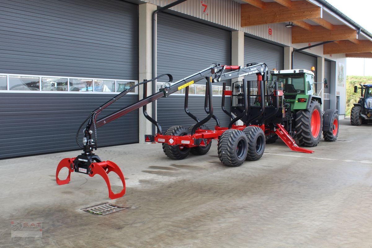 Rückewagen & Rückeanhänger del tipo Farmi Rückewagen 12 to.-7,20 m Kran, Neumaschine en Eberschwang (Imagen 2)