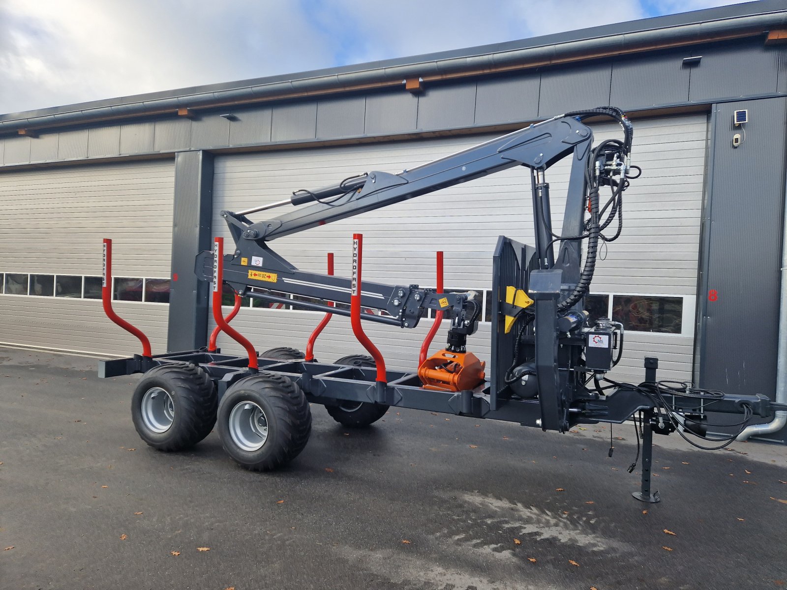 Rückewagen & Rückeanhänger tip Hydrofast H11 14,5t 10,2m Kran 520kg Hubkraft Funkfernsteuerung Druckluft, Neumaschine in Schwarzenfeld (Poză 16)