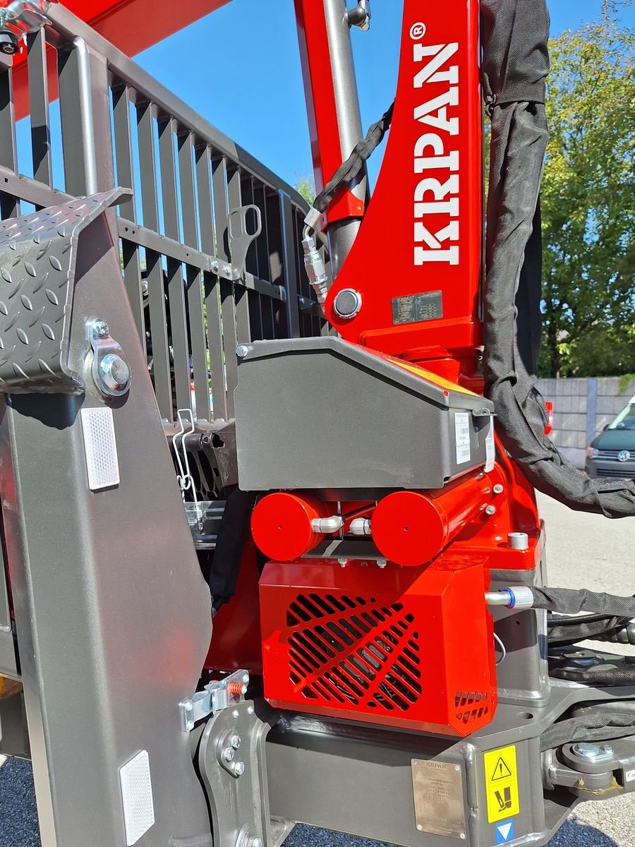 Rückewagen & Rückeanhänger van het type Krpan GP 9 DF mit Forstkran GD 7,6 K, hydr. Bremse, Neumaschine in Bergheim (Foto 11)