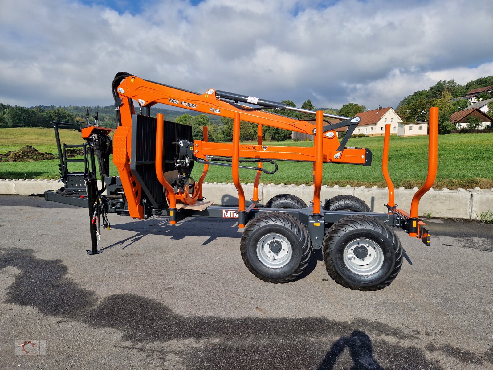 Rückewagen & Rückeanhänger typu MTM 10T S 10to 7,70m Kran Druckluft Zentralrohrrahmen, Neumaschine w Tiefenbach (Zdjęcie 13)