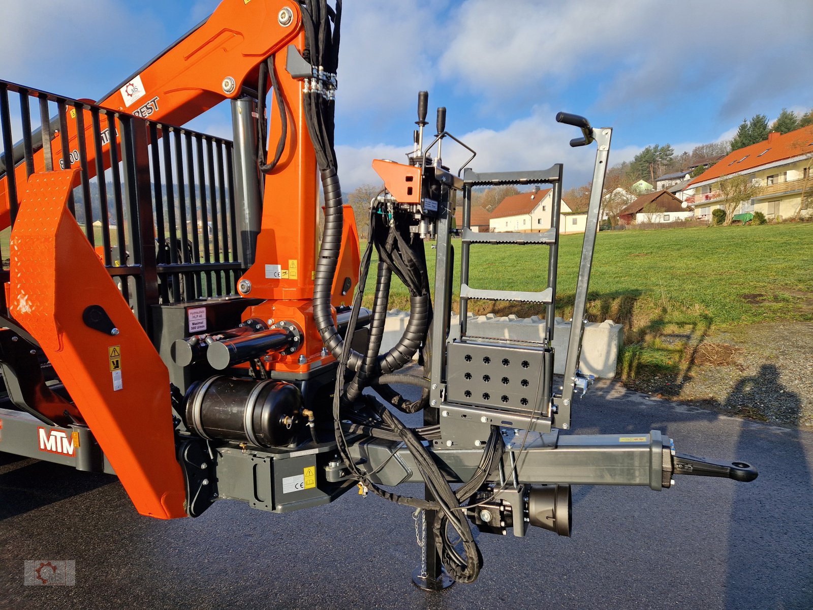 Rückewagen & Rückeanhänger van het type MTM 11T 11to 9,20m Kran Forwarder Rungen Druckluft Doppelrohrrahmen, Neumaschine in Tiefenbach (Foto 4)