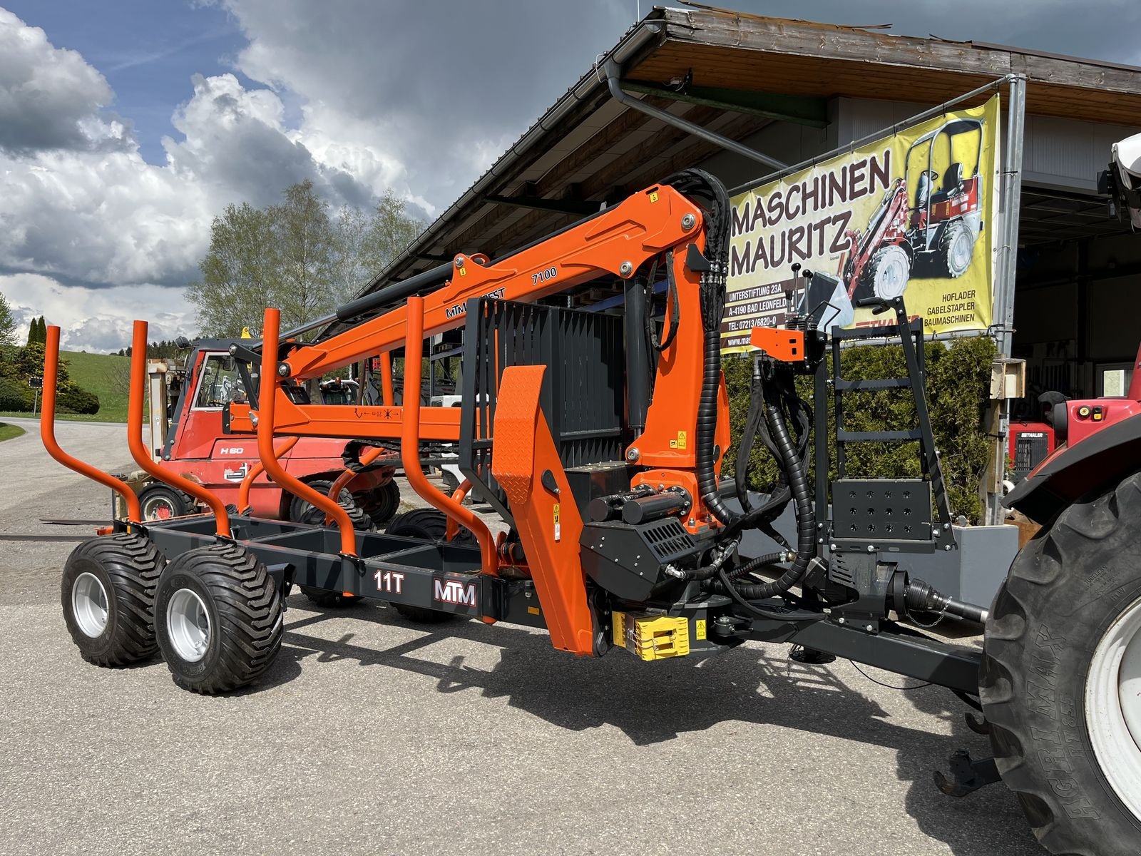 Rückewagen & Rückeanhänger типа MTM 11T mit 7100 Kran, Gebrauchtmaschine в Bad Leonfelden (Фотография 4)