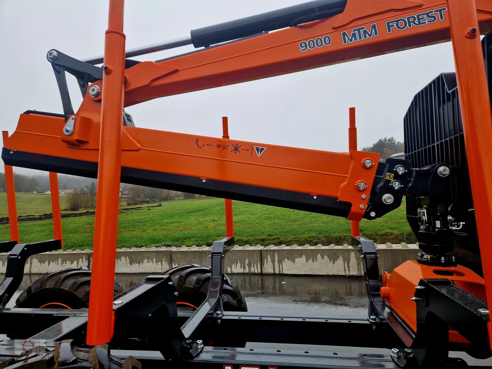 Rückewagen & Rückeanhänger typu MTM 17T 17to 9,80m Kran Forwarder Rungen Druckluft Doppelrohrrahmen, Neumaschine w Tiefenbach (Zdjęcie 15)