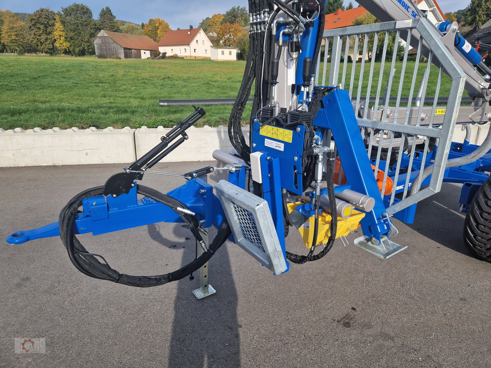 Rückewagen & Rückeanhänger van het type Scandic ST-7 Rückewagen 7,4t 7,1m Kran 450kg Hubkraft Auflauf Hydr.Bremse, Neumaschine in Tiefenbach (Foto 14)