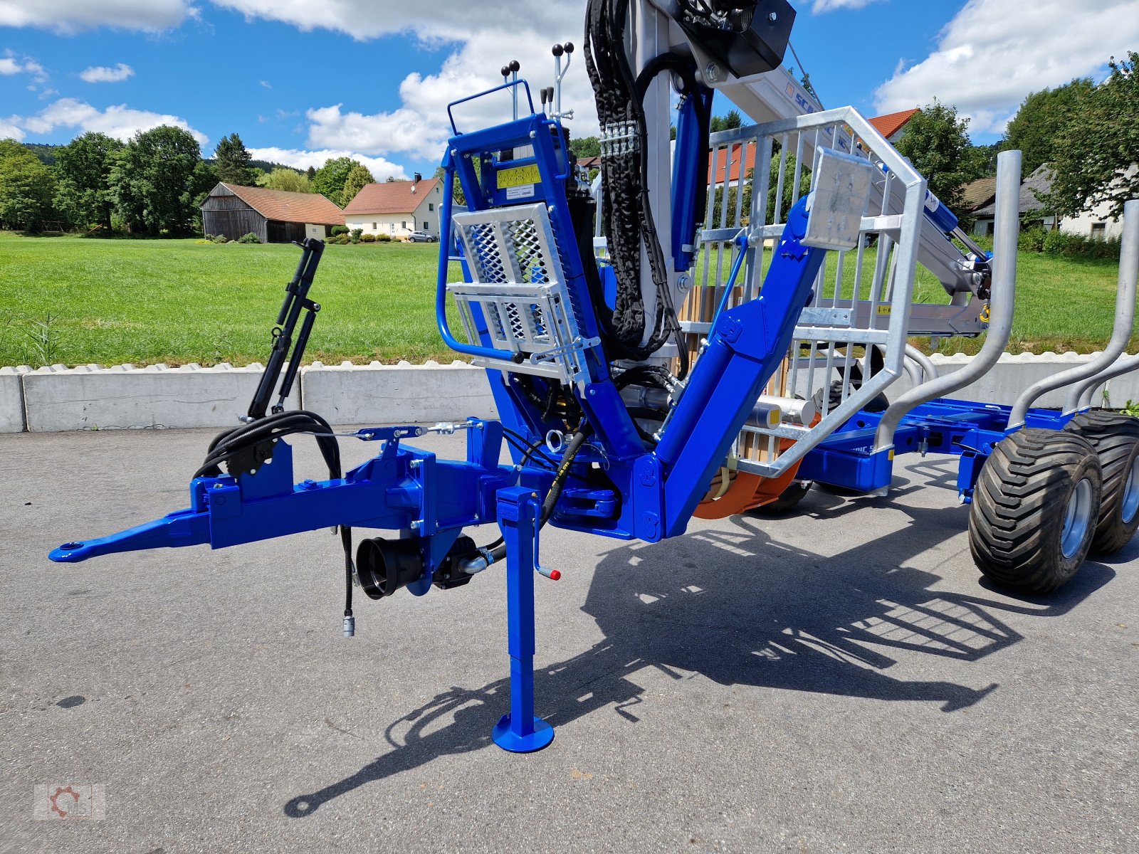 Rückewagen & Rückeanhänger van het type Scandic ST-8 Rückewagen 7,9m Kran 550kg Hubkraft Drehhebelsteuerung Auflauf Hydr. Bremse, Neumaschine in Tiefenbach (Foto 13)