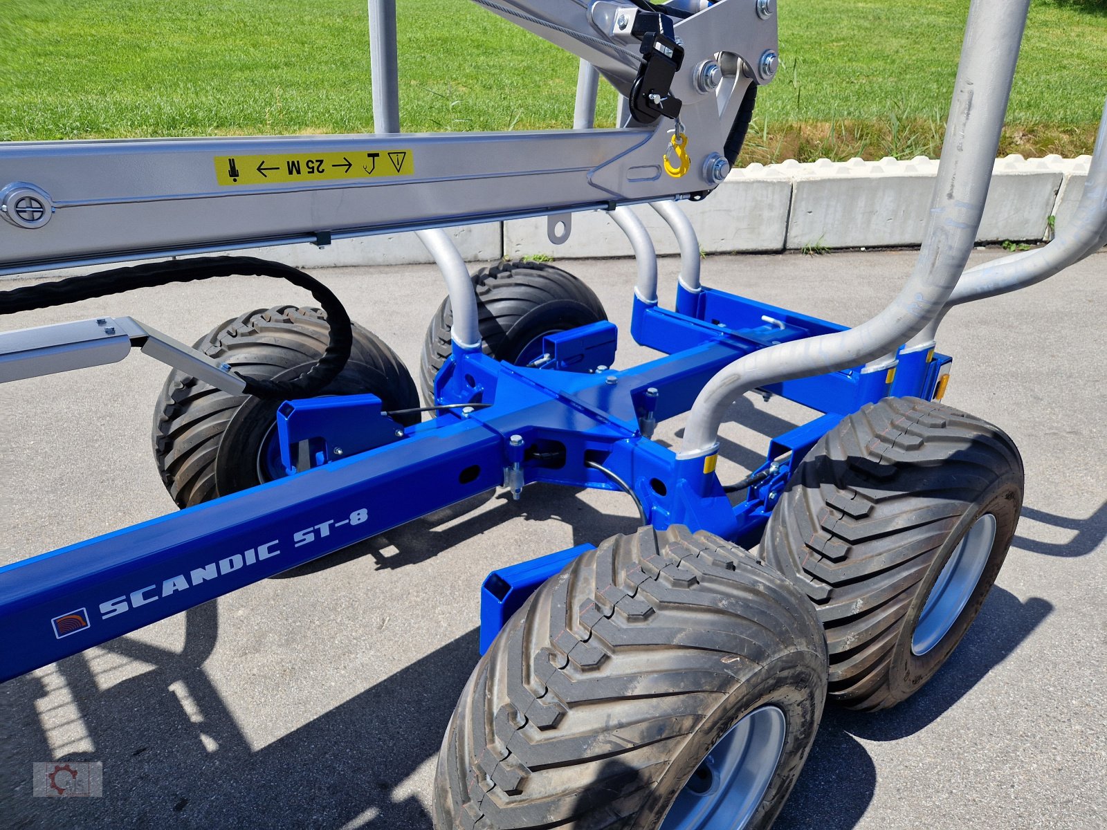 Rückewagen & Rückeanhänger des Typs Scandic ST-8 Rückewagen 7,9m Kran 550kg Hubkraft Drehhebelsteuerung Auflauf Hydr. Bremse, Neumaschine in Tiefenbach (Bild 17)