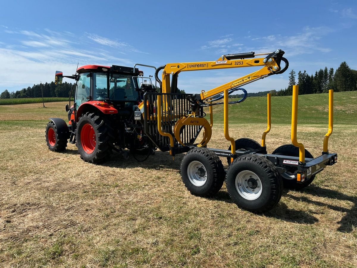 Rückewagen & Rückeanhänger типа Uniforst Kubota M4063 + Uniforst 6.34, Mietmaschine в NATTERNBACH (Фотография 2)