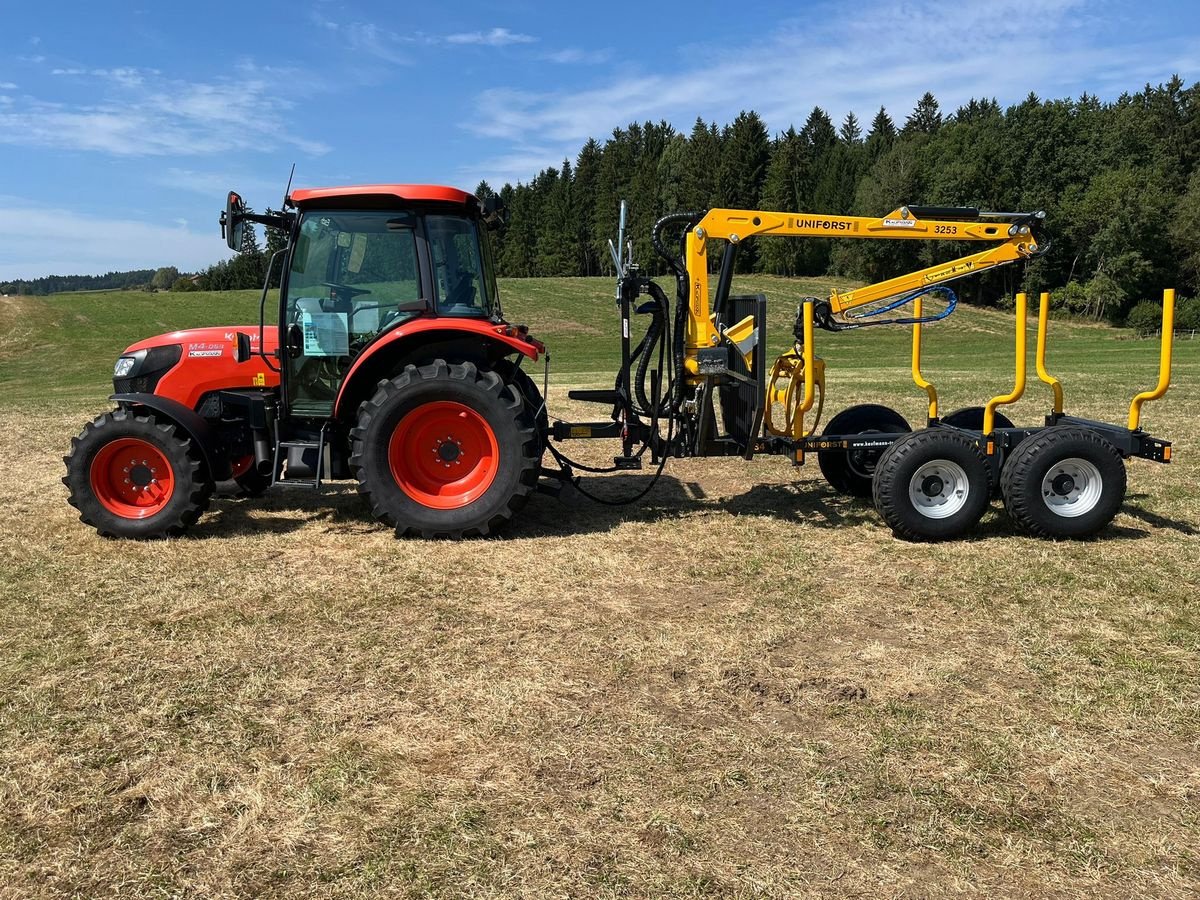 Rückewagen & Rückeanhänger tip Uniforst Kubota M4063 + Uniforst 6.34, Mietmaschine in NATTERNBACH (Poză 1)