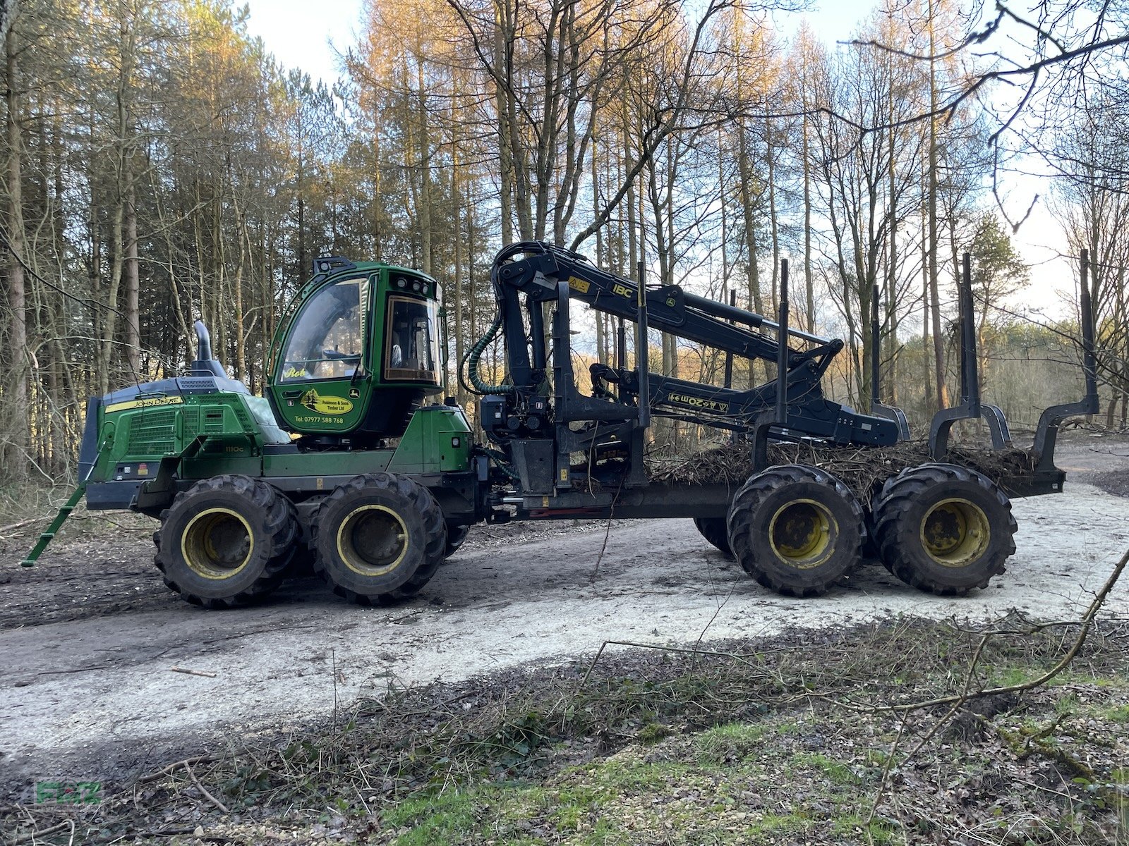 Rückezug typu John Deere 1110G, Gebrauchtmaschine v Leinburg (Obrázek 2)