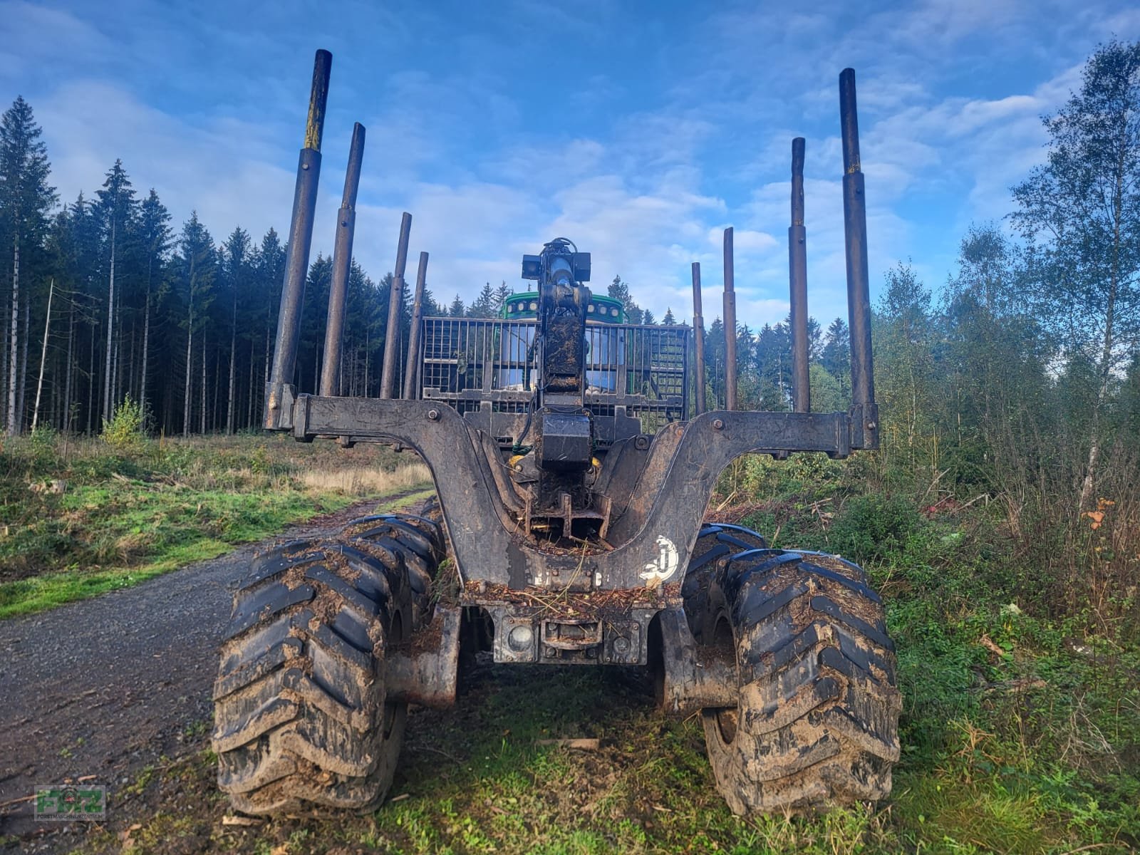 Rückezug van het type John Deere 1210 G, Gebrauchtmaschine in Leinburg (Foto 3)