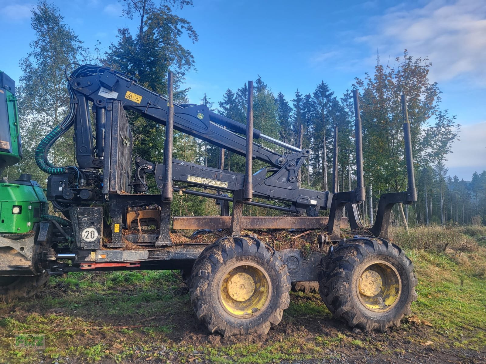 Rückezug van het type John Deere 1210 G, Gebrauchtmaschine in Leinburg (Foto 4)