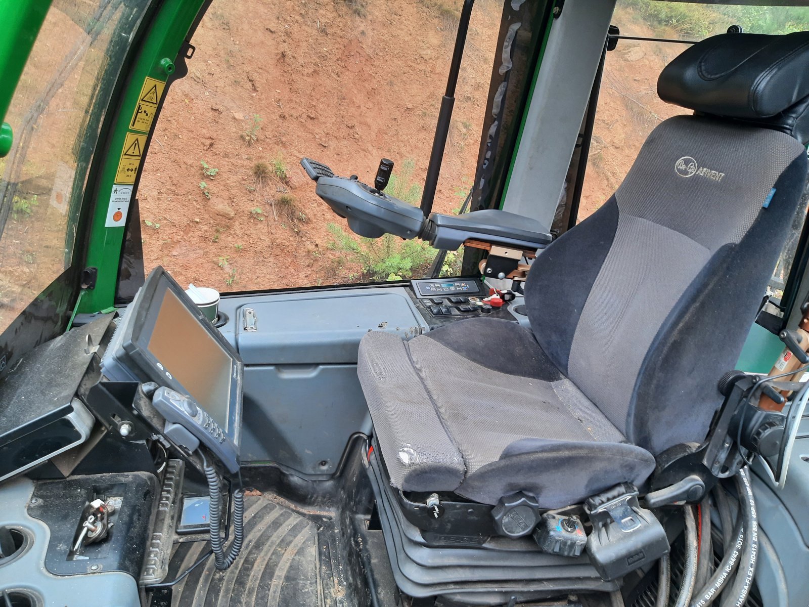 Rückezug tip John Deere 810E, Gebrauchtmaschine in Böbrach (Poză 8)