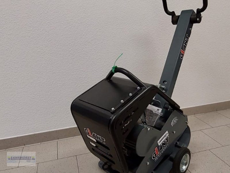 Rüttelplatte za tip GiANT GPR2553D, Neumaschine u Aurich (Slika 1)