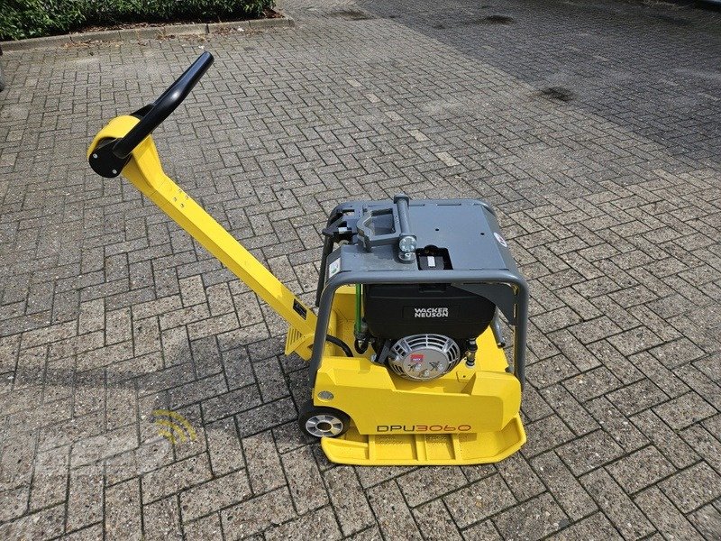 Rüttelplatte tip Wacker Neuson DPU 3060 H, Neumaschine in Edewecht (Poză 3)