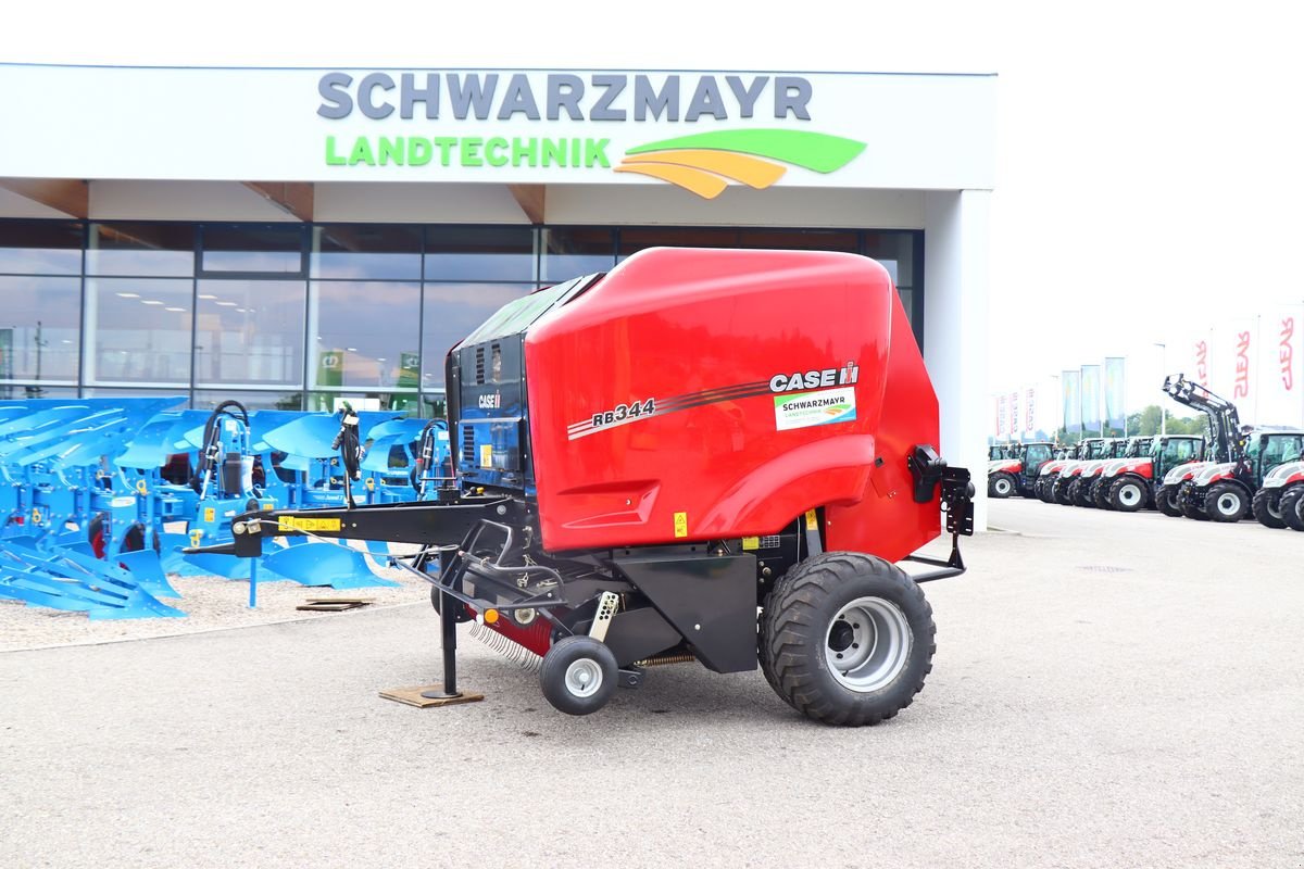 Rundballenpresse del tipo Case IH RB 344 RC, Neumaschine en Schlitters (Imagen 1)