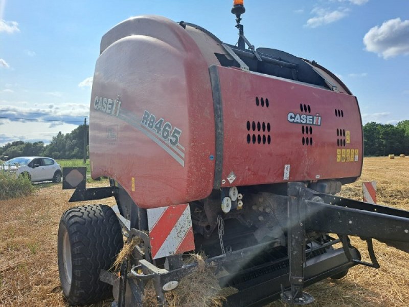 Rundballenpresse типа Case IH RB 465, Gebrauchtmaschine в PITHIVIERS Cedex (Фотография 2)