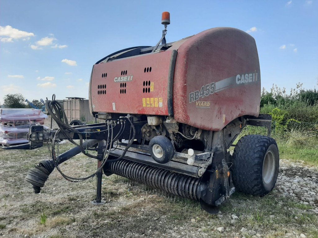 Rundballenpresse des Typs Case IH RB455, Gebrauchtmaschine in VARENNES VAUZELLES (Bild 7)