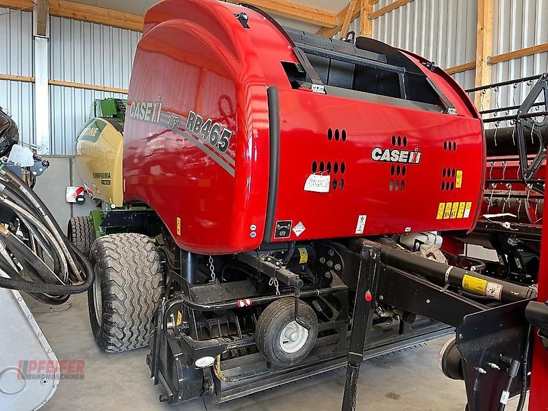 Rundballenpresse of the type Case IH RB465 VC, Neumaschine in Elleben OT Riechheim (Picture 1)