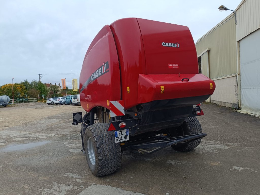 Rundballenpresse del tipo Case IH RB465, Gebrauchtmaschine In Lérouville (Immagine 9)