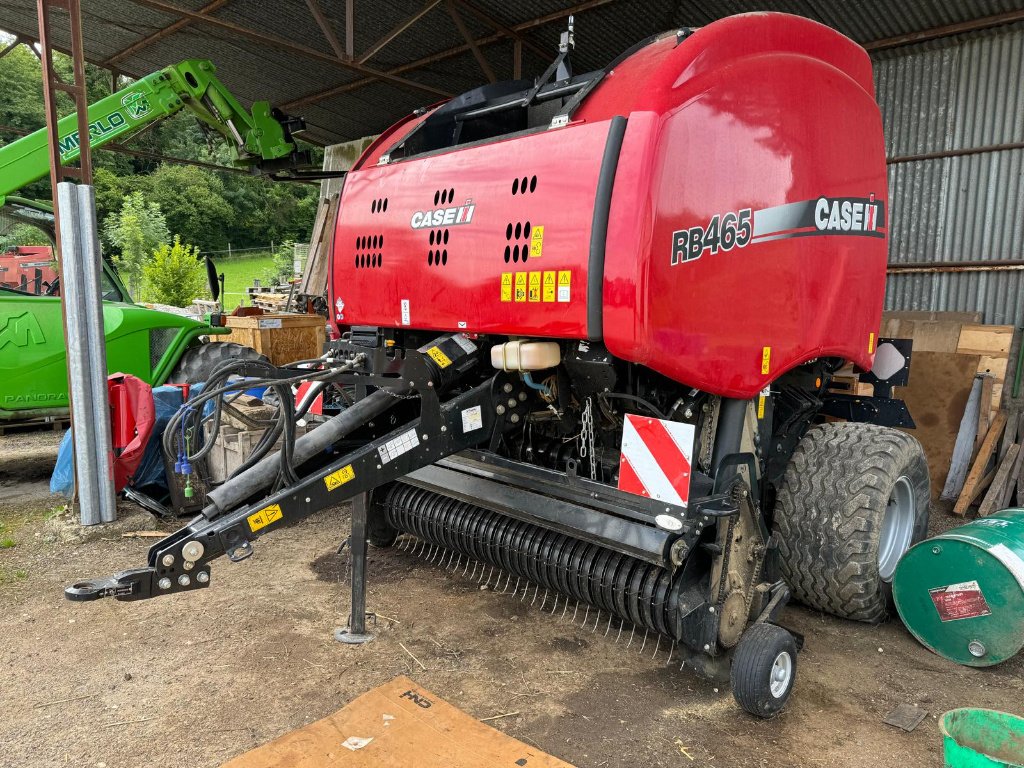 Rundballenpresse typu Case IH RB465, Gebrauchtmaschine v Roches-sur-Marne (Obrázok 1)