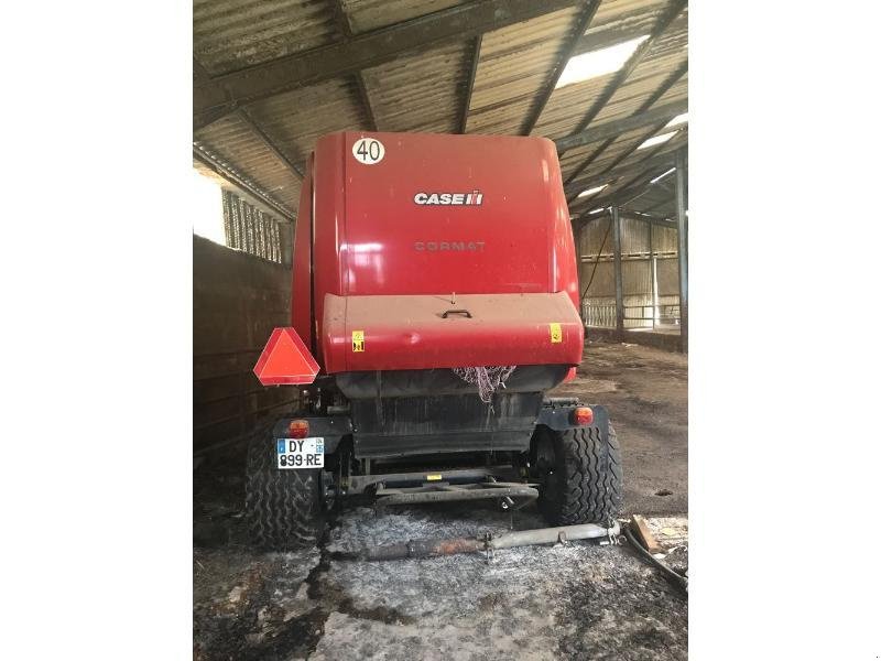 Rundballenpresse des Typs Case IH RB465, Gebrauchtmaschine in CHAUMONT (Bild 3)