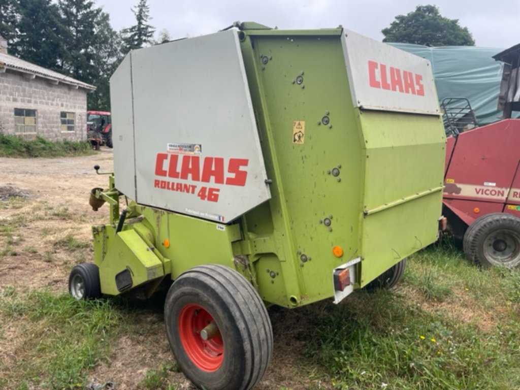 Rundballenpresse типа CLAAS ROLLAND 46, Gebrauchtmaschine в VERNOUX EN VIVARAIS (Фотография 3)