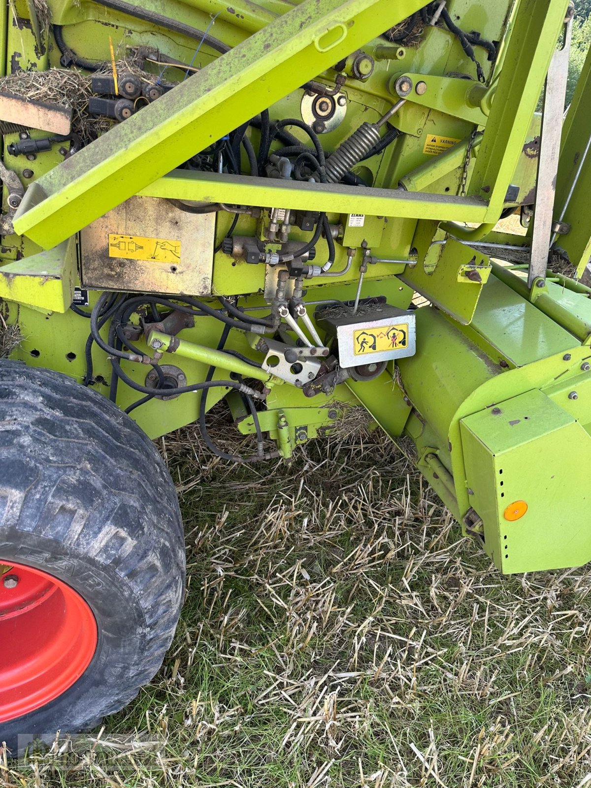 Rundballenpresse tip CLAAS Rollant 250 RC, Gebrauchtmaschine in Ellerdorf (Poză 8)