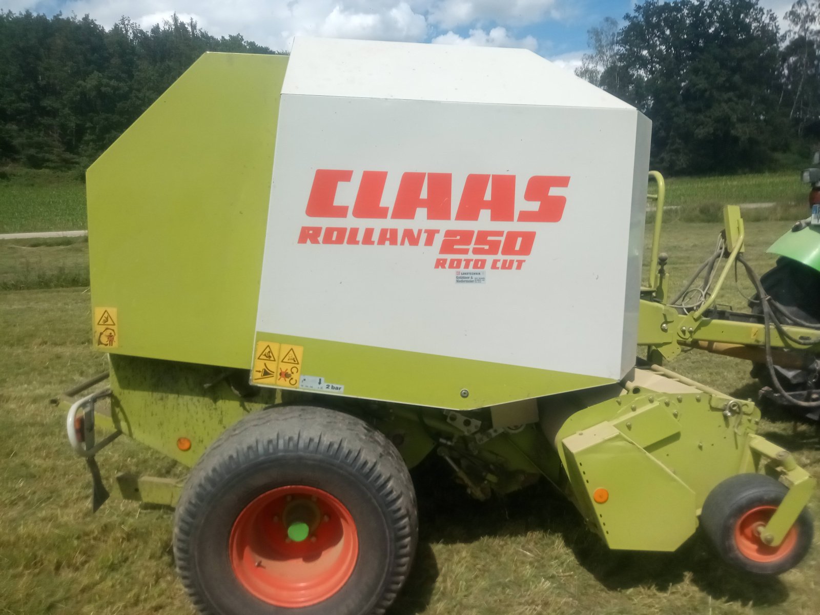 Rundballenpresse des Typs CLAAS Rollant 250 RC, Gebrauchtmaschine in Freising (Bild 1)