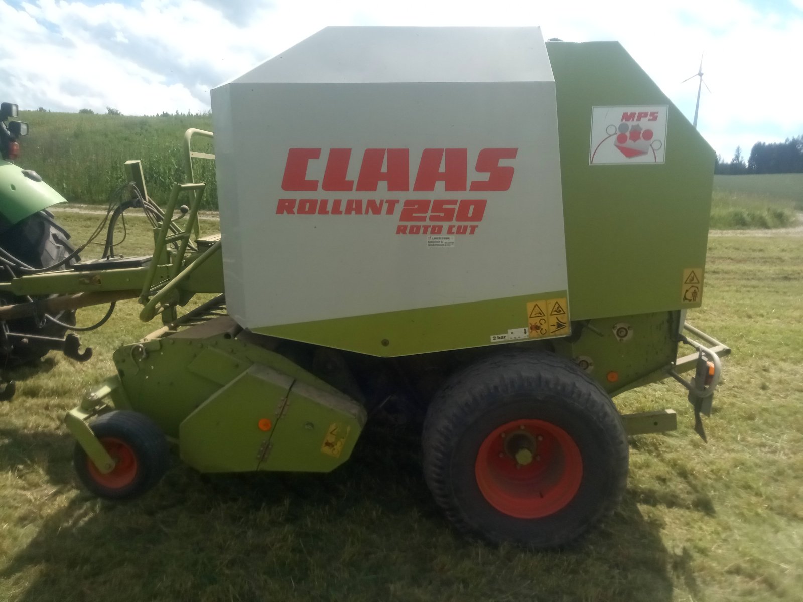 Rundballenpresse des Typs CLAAS Rollant 250 RC, Gebrauchtmaschine in Freising (Bild 2)