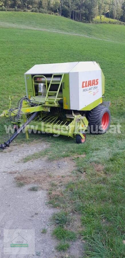 Rundballenpresse του τύπου CLAAS ROLLANT 254 ROTO CUT, Gebrauchtmaschine σε Schlitters (Φωτογραφία 1)