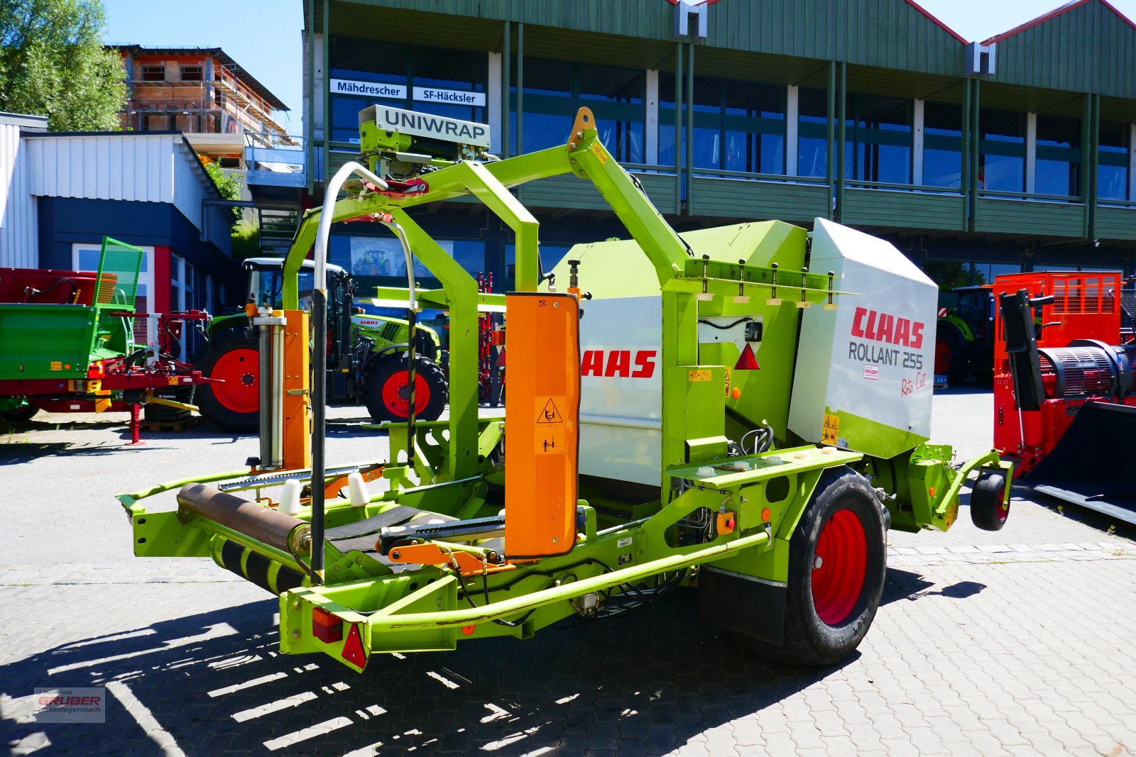 Rundballenpresse van het type CLAAS Rollant 255 RC Uniwrap, Gebrauchtmaschine in Dorfen (Foto 7)