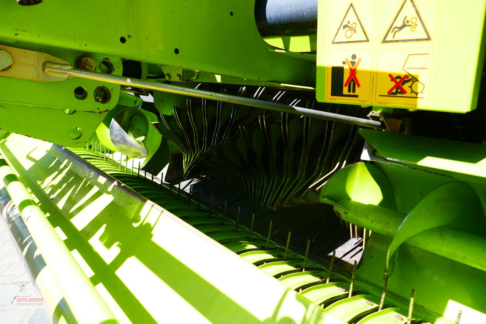 Rundballenpresse du type CLAAS Rollant 255 RC Uniwrap, Gebrauchtmaschine en Dorfen (Photo 10)