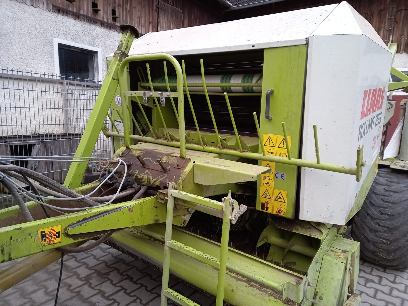 Rundballenpresse tipa CLAAS Rollant 255 RC Uniwrap, Gebrauchtmaschine u Amberg (Slika 3)