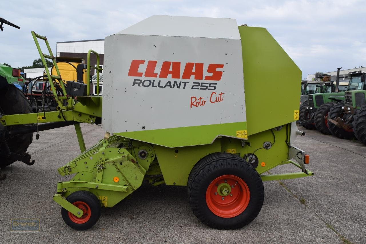 Rundballenpresse des Typs CLAAS Rollant 255 RC, Gebrauchtmaschine in Oyten (Bild 2)