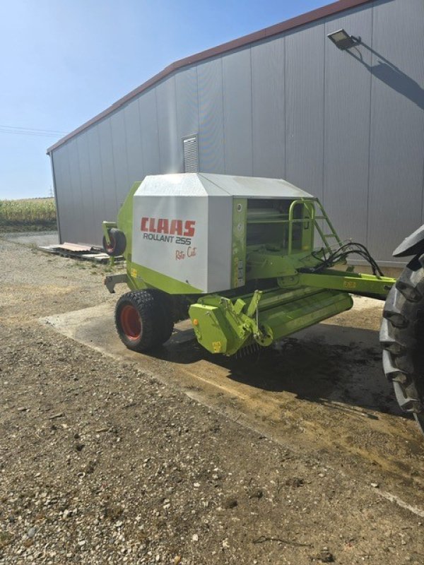 Rundballenpresse del tipo CLAAS Rollant 255 RC, Gebrauchtmaschine en Creußen (Imagen 1)