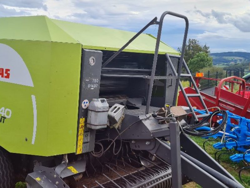 Rundballenpresse van het type CLAAS ROLLANT 340, Gebrauchtmaschine in ST MARTIN EN HAUT (Foto 1)