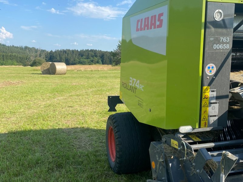 Rundballenpresse of the type CLAAS Rollant 374 RC, Gebrauchtmaschine in Hartheim  (Picture 1)