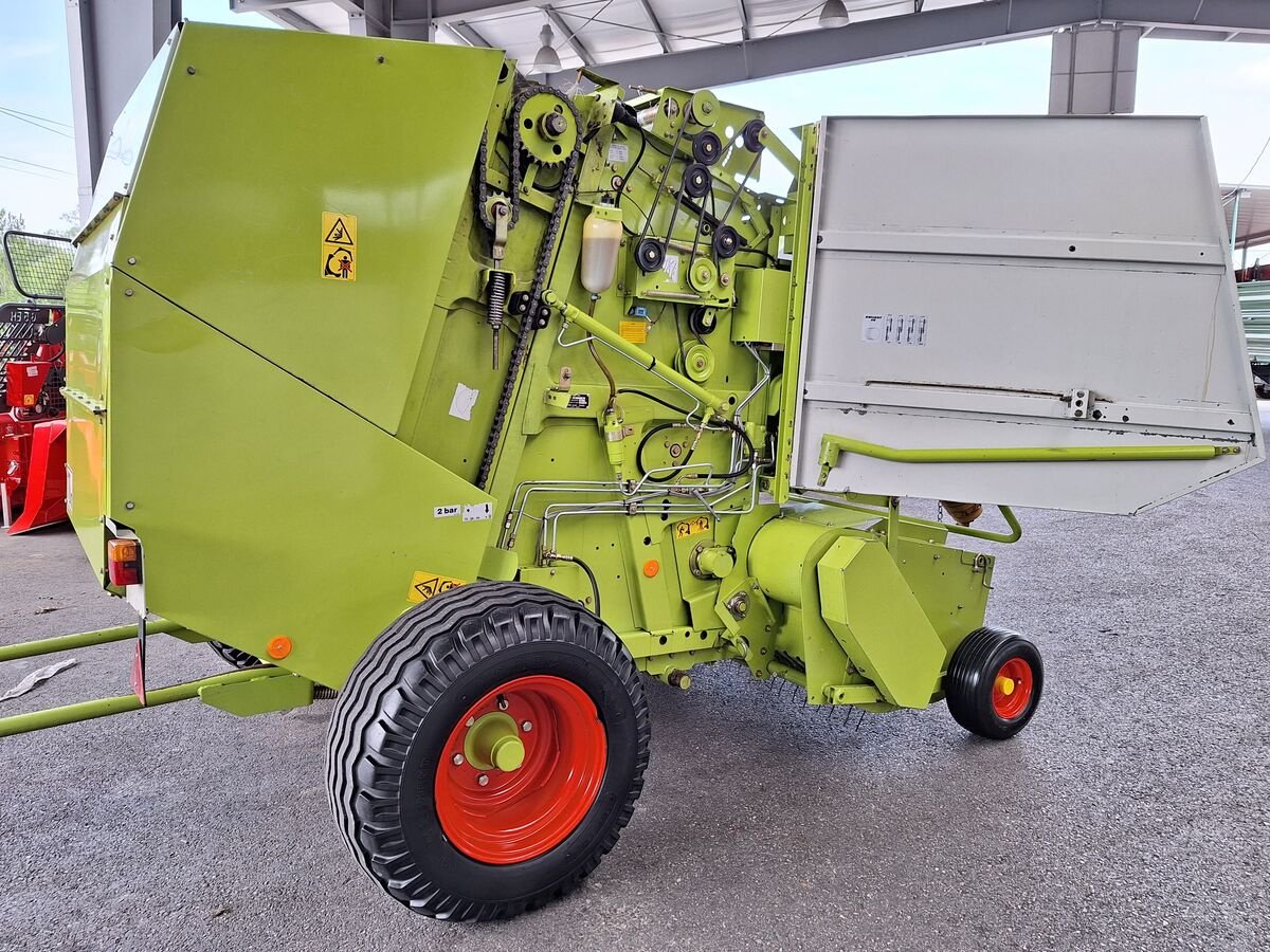 Rundballenpresse del tipo CLAAS Rollant 46, Gebrauchtmaschine en Bergheim (Imagen 3)