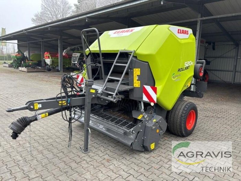 Rundballenpresse des Typs CLAAS ROLLANT 520 RC, Neumaschine in Emsbüren (Bild 1)