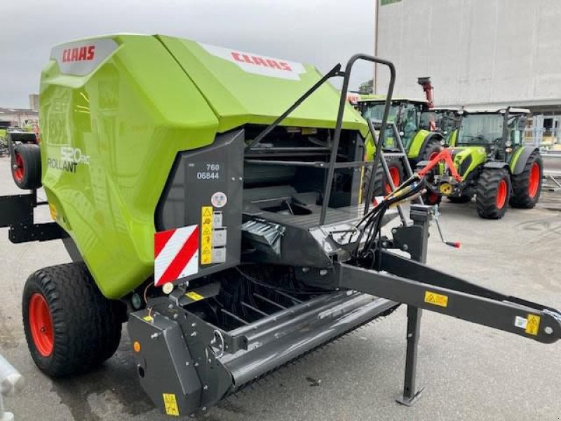 Rundballenpresse des Typs CLAAS ROLLANT 520 RC, Neumaschine in Cham (Bild 3)