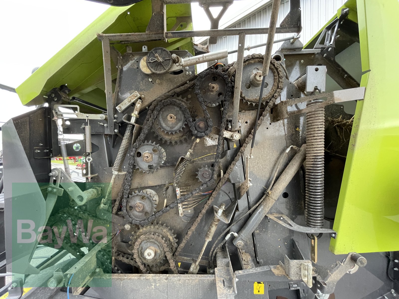 Rundballenpresse van het type CLAAS ROLLANT 520 RC, Gebrauchtmaschine in Bamberg (Foto 12)