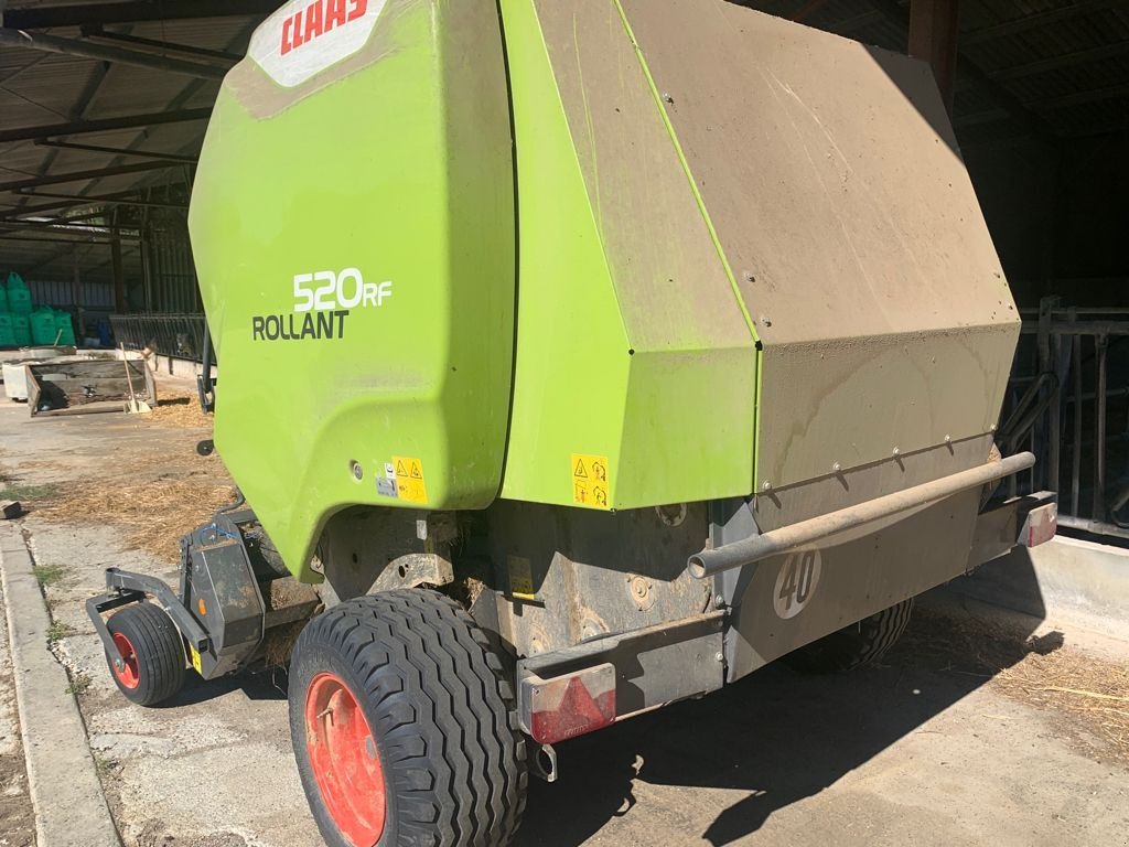 Rundballenpresse tip CLAAS ROLLANT 520 RF, Gebrauchtmaschine in Aubiet (Poză 3)