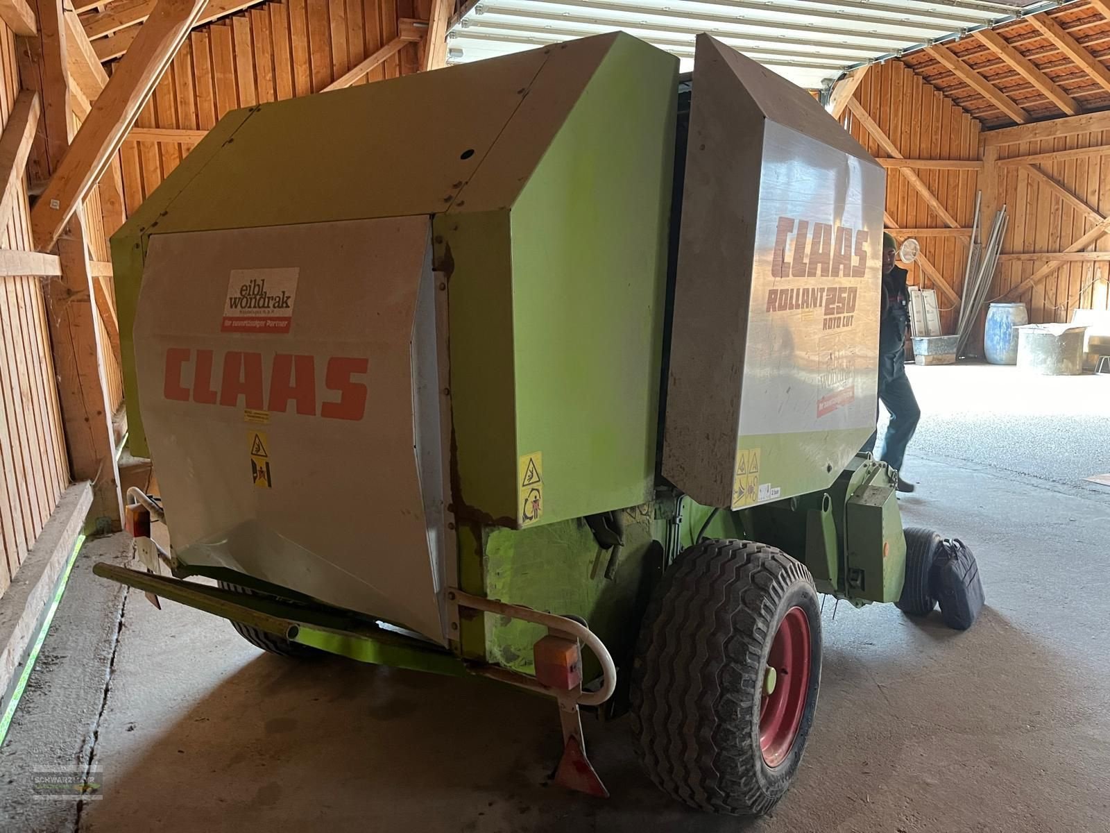 Rundballenpresse tip CLAAS Rollant Roto Cut 250, Gebrauchtmaschine in Aurolzmünster (Poză 11)